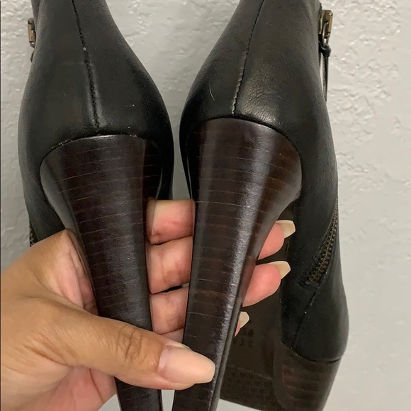 Stuart Weitzman Black Leather Ankle Booties - Picture 6 of 9